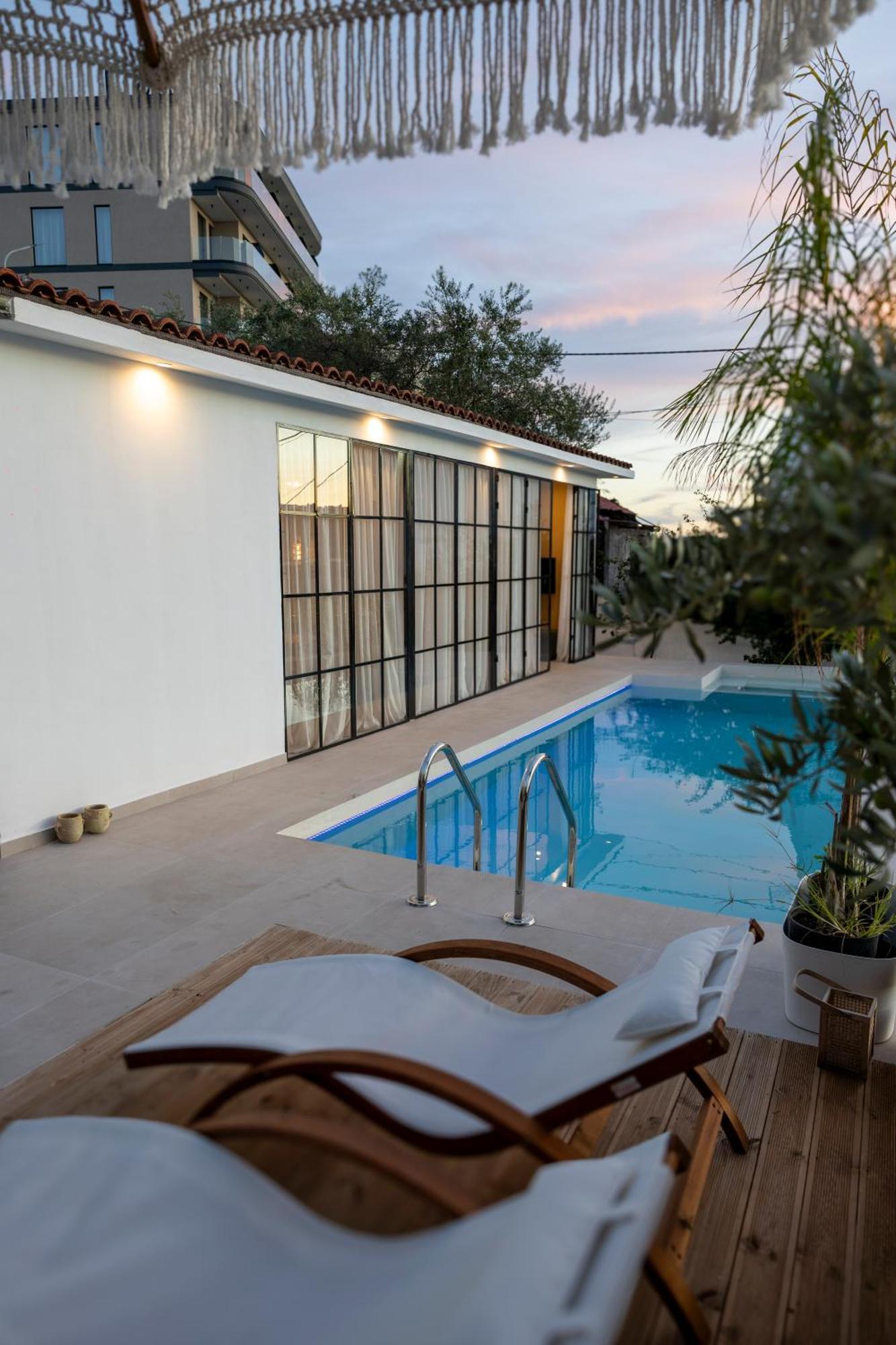 Serein Villas Ksamil Exteriör bild